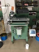 梅州航空杯平面絲印機(jī)廠家半自動絲印機(jī)